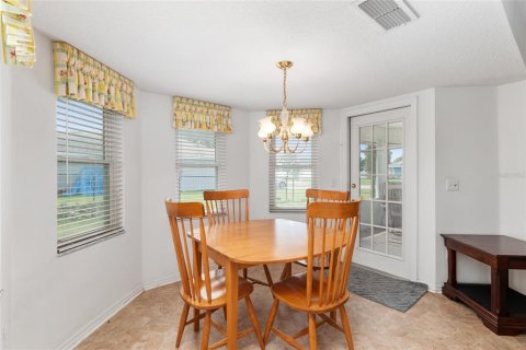 House in Ocala, Florida 3 bedrooms, 163.6 sq.m. № 1907038 - photo 17