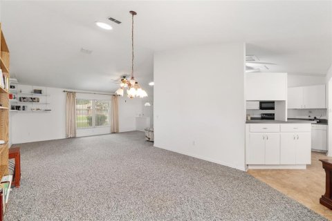 House in Ocala, Florida 3 bedrooms, 163.6 sq.m. № 1907038 - photo 11