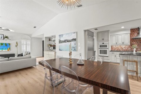 Casa en venta en Sarasota, Florida, 2 dormitorios, 153.2 m2 № 1898689 - foto 21