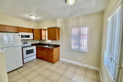 Apartment in Miami, Florida 1 bedroom, 243.31 sq.m. № 1998792 - photo 9