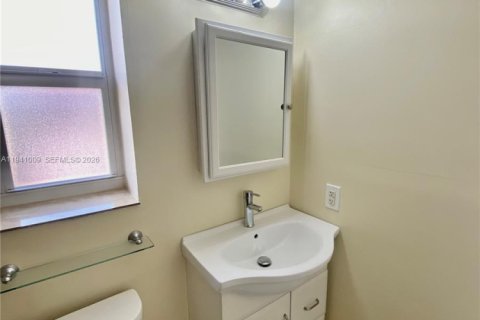 Apartment in Miami, Florida 1 bedroom, 243.31 sq.m. № 1998792 - photo 17