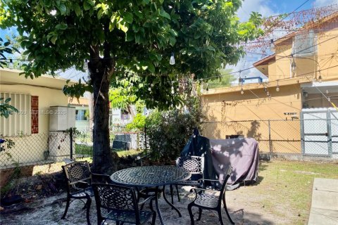 Apartment in Miami, Florida 1 bedroom, 243.31 sq.m. № 1998792 - photo 21