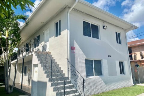 Apartment in Miami, Florida 1 bedroom, 243.31 sq.m. № 1998792 - photo 4