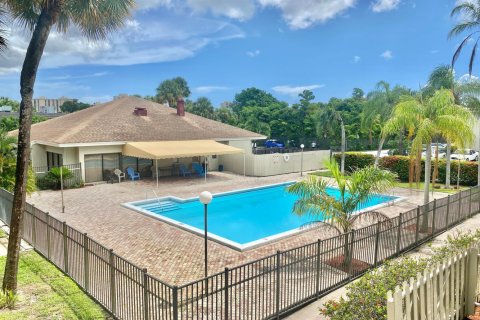 Condo in West Palm Beach, Florida, 1 bedroom  № 2086505 - photo 28