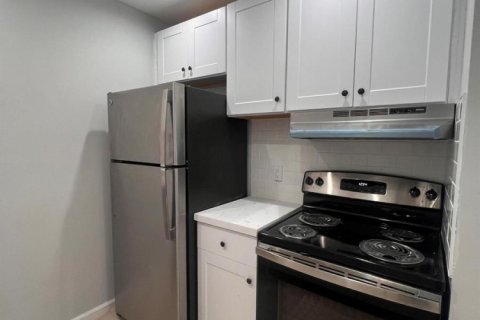 Condo in West Palm Beach, Florida, 1 bedroom  № 2086505 - photo 9