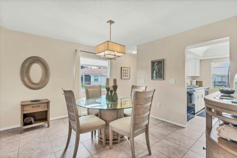 Condo in Englewood, Florida, 2 bedrooms  № 1287947 - photo 15