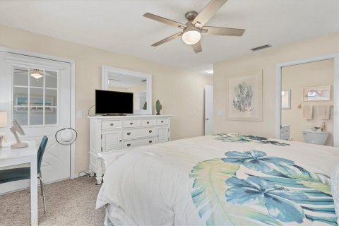 Condo in Englewood, Florida, 2 bedrooms  № 1287947 - photo 21