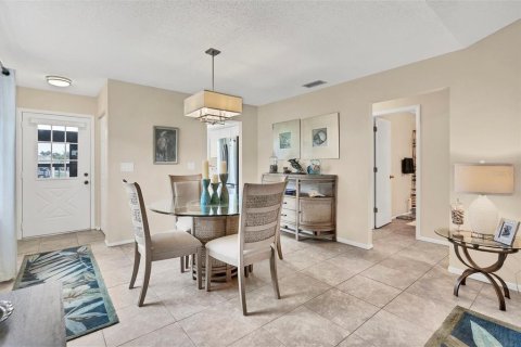 Condo in Englewood, Florida, 2 bedrooms  № 1287947 - photo 12