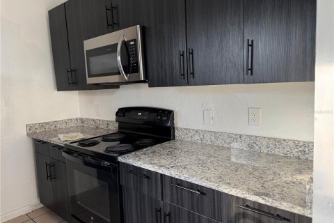 Villa ou maison à louer à Orlando, Floride: 3 chambres, 142.98 m2 № 1912045 - photo 4