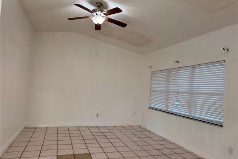 Villa ou maison à louer à Orlando, Floride: 3 chambres, 142.98 m2 № 1912045 - photo 6
