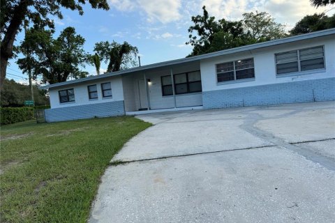 Villa ou maison à louer à Orlando, Floride: 3 chambres, 142.98 m2 № 1912045 - photo 2