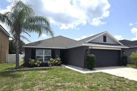 House in Wimauma, Florida 3 bedrooms, 129.41 sq.m. № 2235893 - photo 2