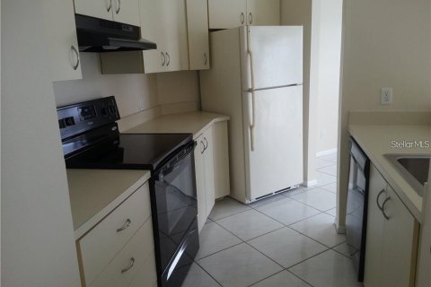 Copropriété à louer à Orlando, Floride: 2 chambres, 83.61 m2 № 1916904 - photo 3