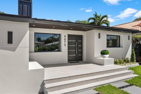 Casa en alquiler en Surfside, Florida, 5 dormitorios, 321.16 m2 № 1956495 - foto 7