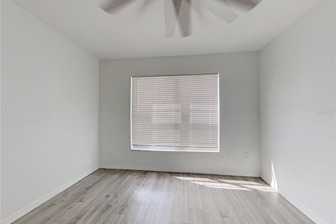 Condo in New Port Richey, Florida, 2 bedrooms  № 1837964 - photo 5
