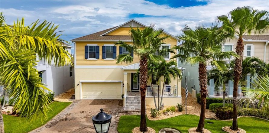Villa ou maison à Ruskin, Floride 4 chambres, 266.44 m2 № 1909441