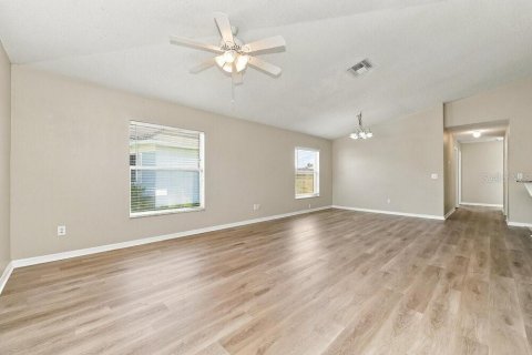 Villa ou maison à louer à Riverview, Floride: 3 chambres, 136.85 m2 № 2430581 - photo 3