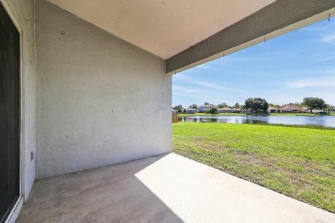 Villa ou maison à louer à Riverview, Floride: 3 chambres, 136.85 m2 № 2430581 - photo 15