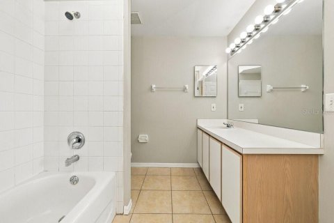 Villa ou maison à louer à Riverview, Floride: 3 chambres, 136.85 m2 № 2430581 - photo 9