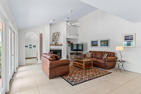 Casa en venta en Lady Lake, Florida, 3 dormitorios, 273.88 m2 № 2232023 - foto 25