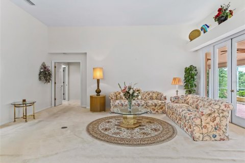 Casa en venta en Lady Lake, Florida, 3 dormitorios, 273.88 m2 № 2232023 - foto 11