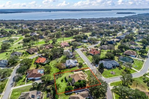 Casa en venta en Lady Lake, Florida, 3 dormitorios, 273.88 m2 № 2232023 - foto 4