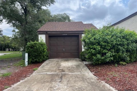 House in Hudson, Florida 2 bedrooms, 89.46 sq.m. № 2284561