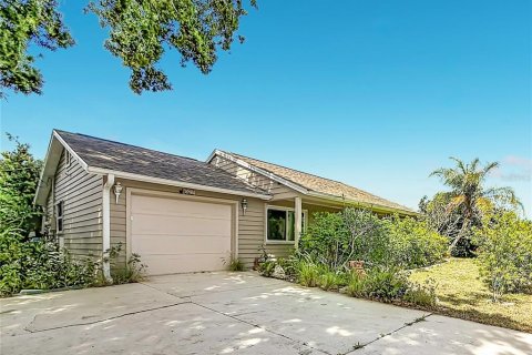 Villa ou maison à vendre à Venice, Floride: 2 chambres, 123.37 m2 № 2092314 - photo 4