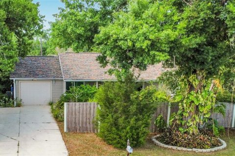 Villa ou maison à vendre à Venice, Floride: 2 chambres, 123.37 m2 № 2092314 - photo 2