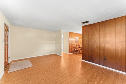 House in Zephyrhills, Florida 2 bedrooms, 107.58 sq.m. № 1716499 - photo 8