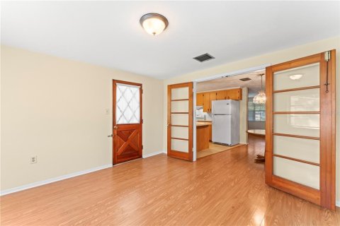 House in Zephyrhills, Florida 2 bedrooms, 107.58 sq.m. № 1716499 - photo 10