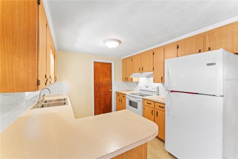 House in Zephyrhills, Florida 2 bedrooms, 107.58 sq.m. № 1716499 - photo 14