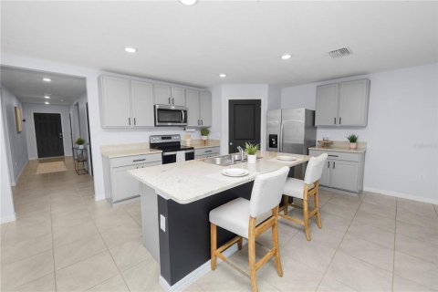 Villa ou maison à vendre à Plant City, Floride: 4 chambres, 171.5 m2 № 2144997 - photo 10