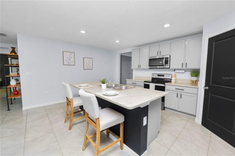 Villa ou maison à vendre à Plant City, Floride: 4 chambres, 171.5 m2 № 2144997 - photo 8
