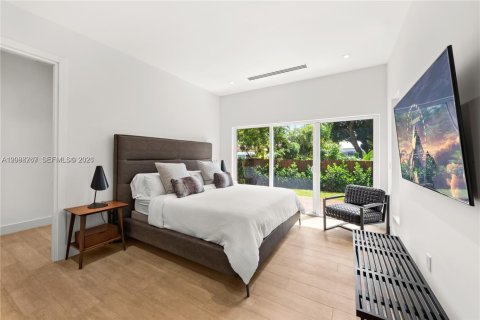 Villa ou maison à vendre à Miami, Floride: 4 chambres, 250 m2 № 2365048 - photo 19