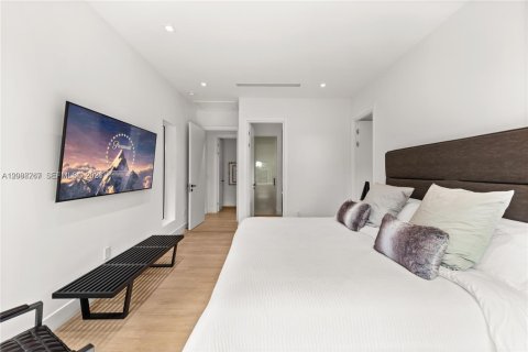 Villa ou maison à vendre à Miami, Floride: 4 chambres, 250 m2 № 2365048 - photo 20