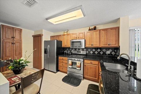 Condominio en venta en Winter Haven, Florida, 2 dormitorios, 102.47 m2 № 1865850 - foto 5