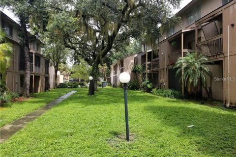 Condo in Tampa, Florida, 1 bedroom  № 1508248 - photo 27