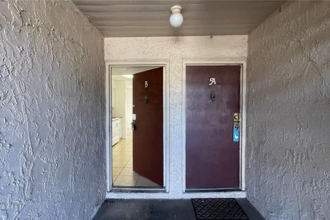 Condo in Tampa, Florida, 1 bedroom  № 1508248 - photo 2