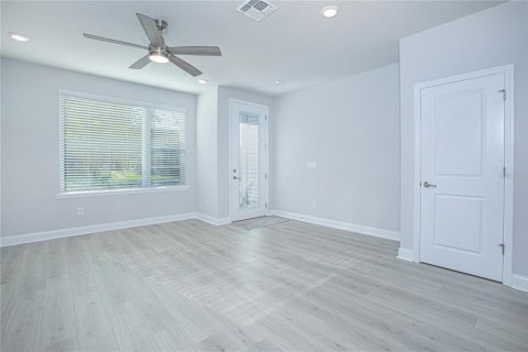 Touwnhouse à vendre à Orlando, Floride: 2 chambres, 140.93 m2 № 1902952 - photo 25