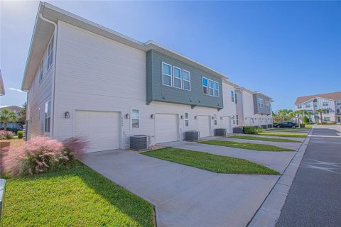 Touwnhouse à vendre à Orlando, Floride: 2 chambres, 140.93 m2 № 1902952 - photo 16