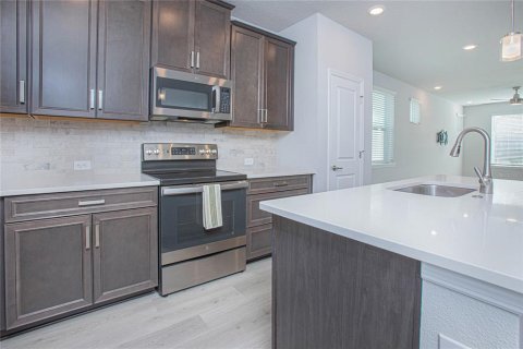 Touwnhouse à vendre à Orlando, Floride: 2 chambres, 140.93 m2 № 1902952 - photo 4