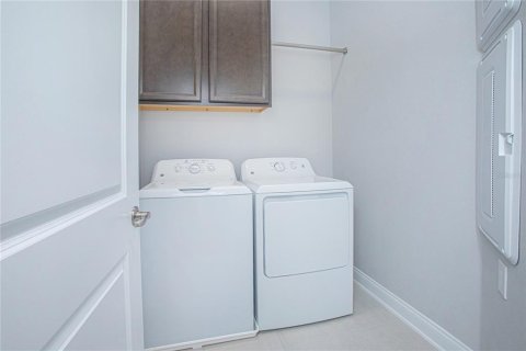 Touwnhouse à vendre à Orlando, Floride: 2 chambres, 140.93 m2 № 1902952 - photo 14