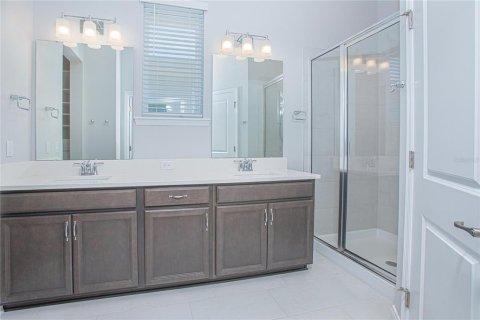 Touwnhouse à vendre à Orlando, Floride: 2 chambres, 140.93 m2 № 1902952 - photo 9