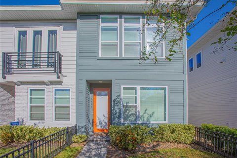 Touwnhouse à vendre à Orlando, Floride: 2 chambres, 140.93 m2 № 1902952 - photo 1
