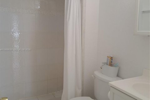 Copropriété à louer à Miami, Floride: 1 chambre, 79.99 m2 № 2056147 - photo 10