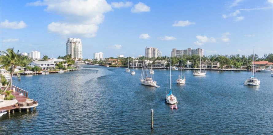 Villa ou maison à Fort Lauderdale, Floride 7 chambres, 966.18 m2 № 724866