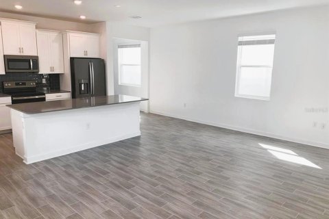 Villa ou maison à louer à Orlando, Floride: 4 chambres, 227.98 m2 № 2408174 - photo 12