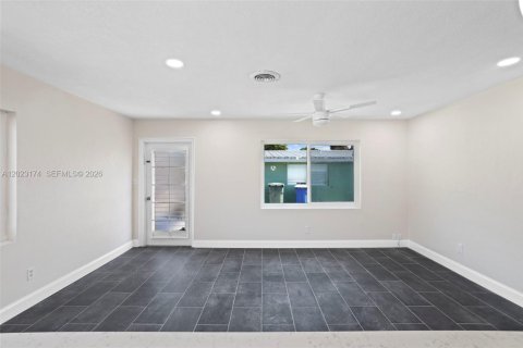 Casa en venta en St. Lucie, Florida, 3 dormitorios, 115.57 m2 № 2077641 - foto 8