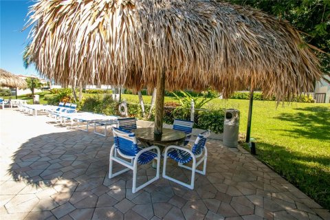 Copropriété à vendre à Clearwater, Floride: 2 chambres, 129.13 m2 № 1815361 - photo 25